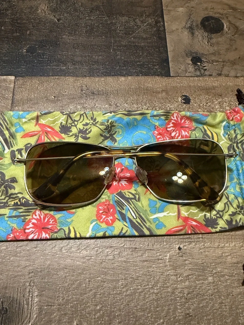 Maui Jim “Wiki Wiki” Gold Polarized Aviators